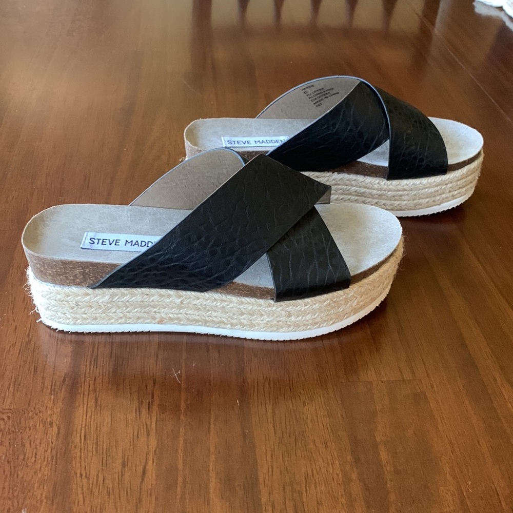 Steve Madden Sandals - Picture 2 of 3